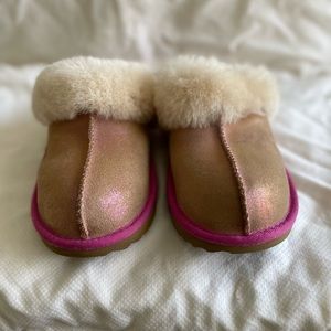 Girls Ugg slippers